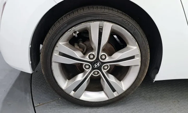 Hyundai Veloster