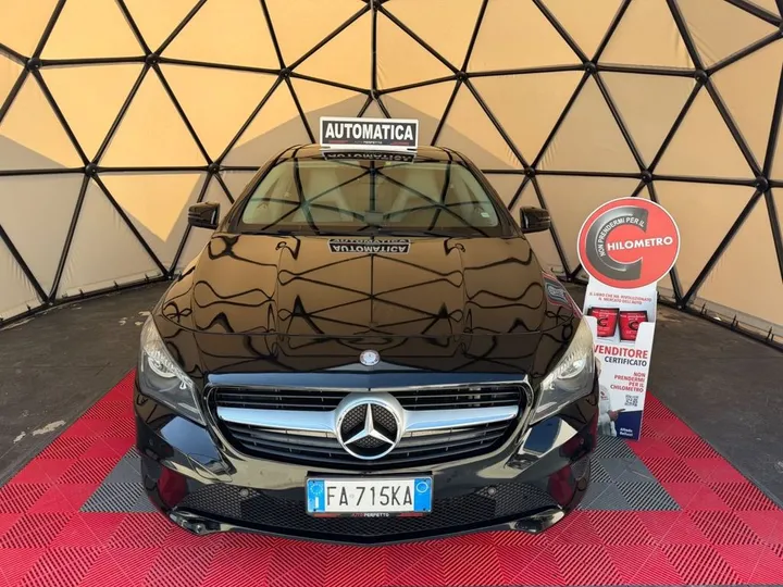 Mercedes-Benz CLA 200