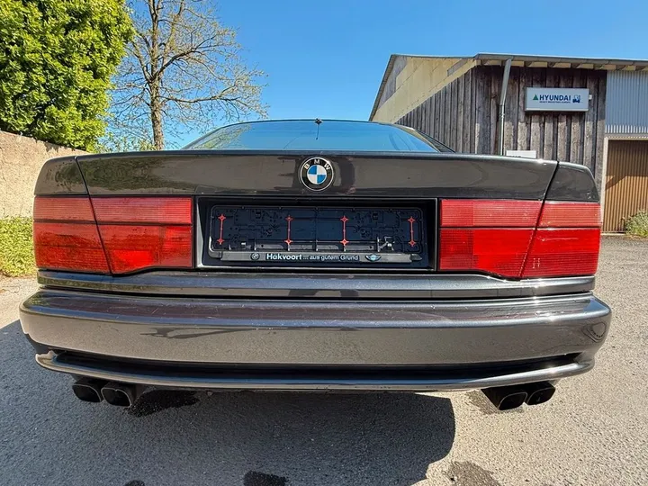 BMW 850