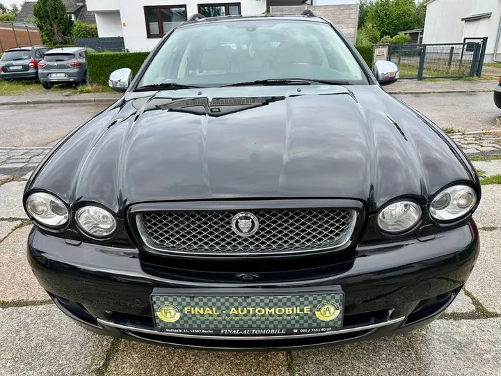 Jaguar X-Type