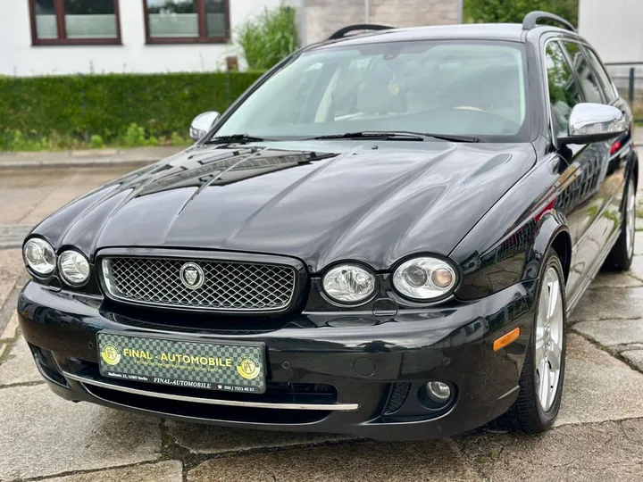Jaguar X-Type
