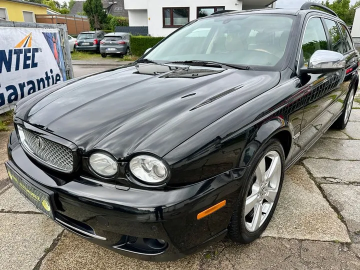 Jaguar X-Type