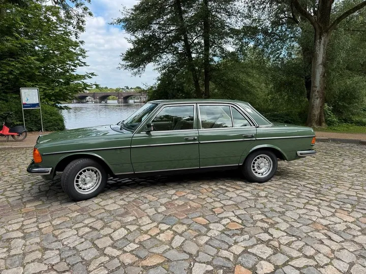 Mercedes-Benz 280