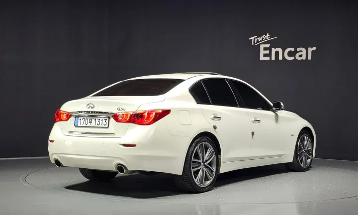 Infiniti Q50