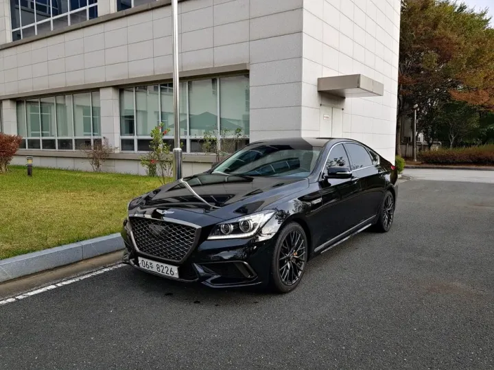Hyundai Genesis
