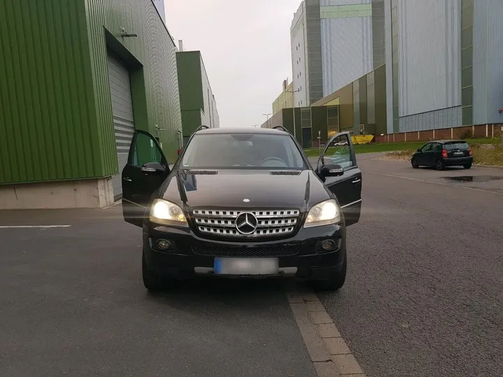 Mercedes-Benz ML 320