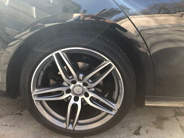Mercedes-Benz E 200