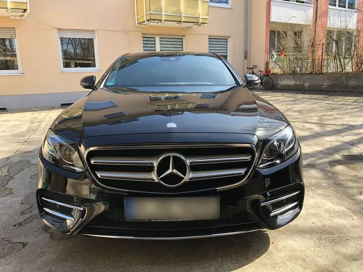 Mercedes-Benz E 200