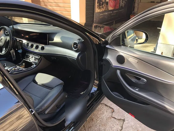 Mercedes-Benz E 200