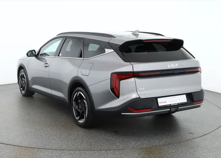 Kia K4