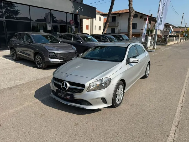 Mercedes-Benz A 220