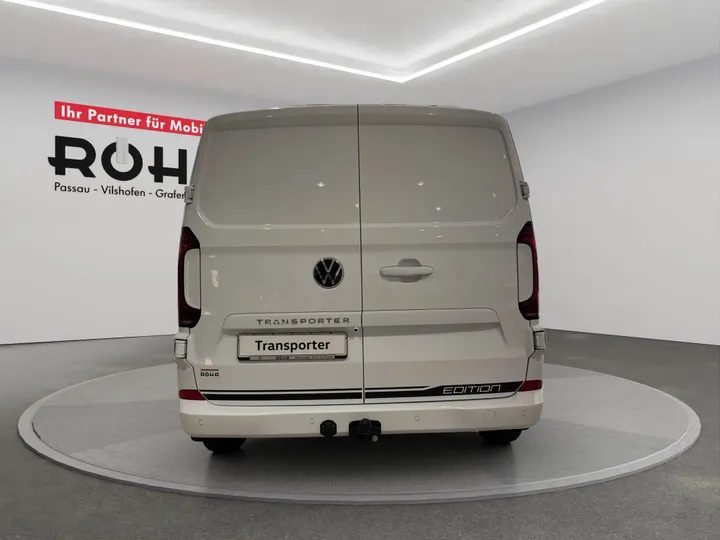 Volkswagen T7 Transporter