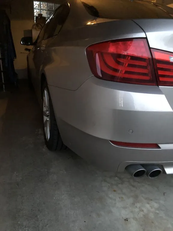 BMW 523