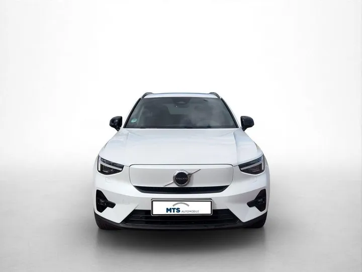 Volvo EX40