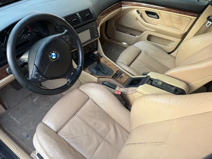 BMW 530