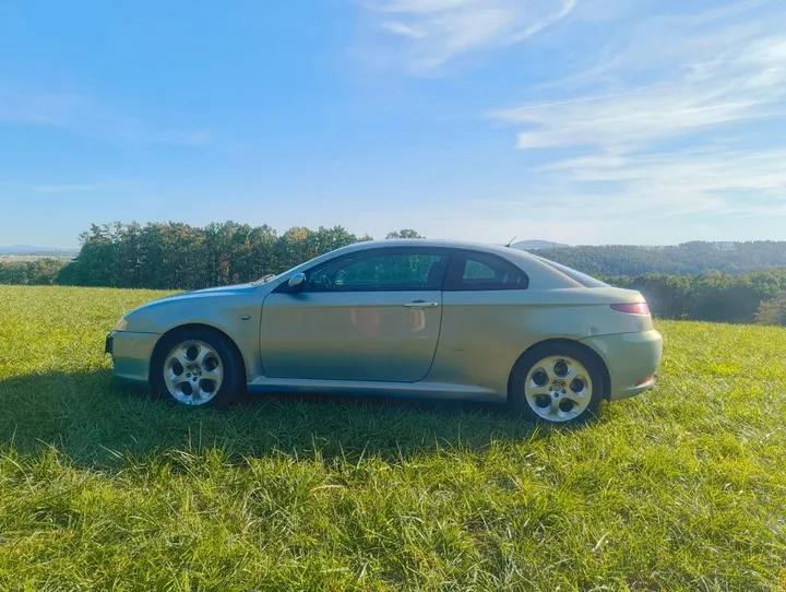 Alfa Romeo GT