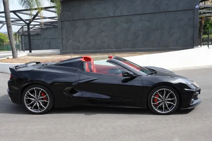 Corvette C8