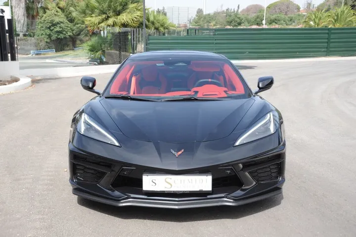 Corvette C8