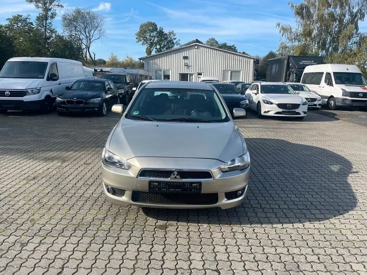 Mitsubishi Lancer
