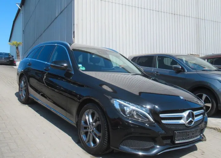 Mercedes-Benz C 180