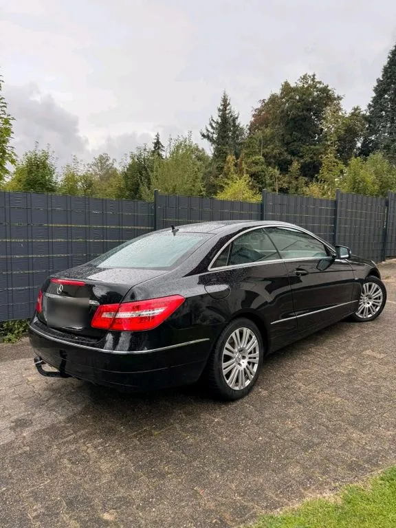 Mercedes-Benz E 250