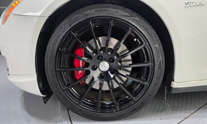 Maserati Quattroporte