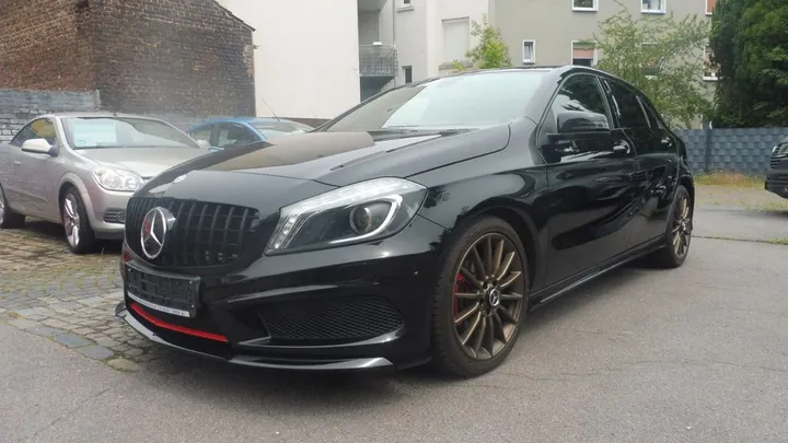 Mercedes-Benz A 180