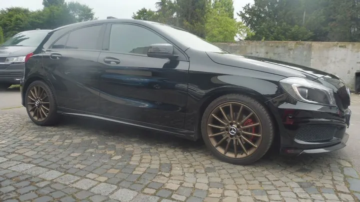 Mercedes-Benz A 180