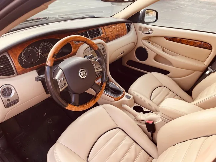 Jaguar X-Type