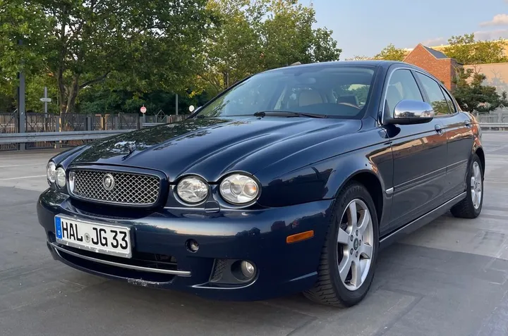Jaguar X-Type