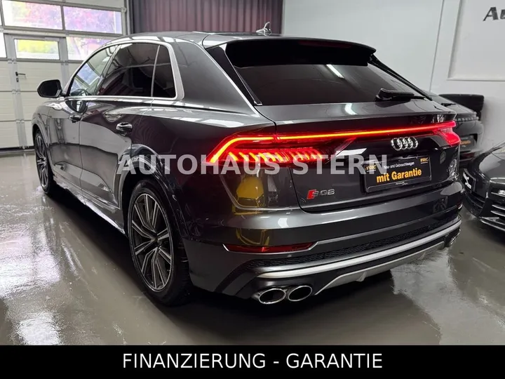 Audi SQ8