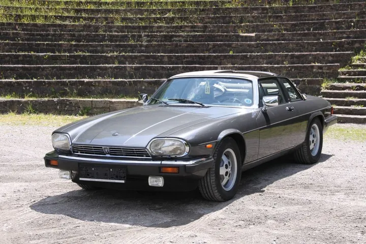 Jaguar XJSC