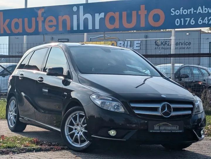 Mercedes-Benz B 200