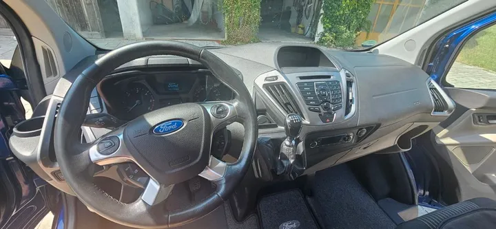 Ford Tourneo Custom