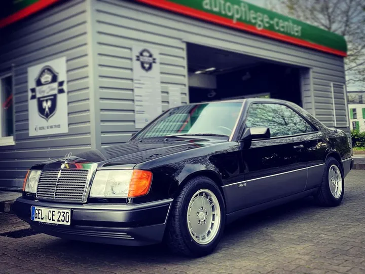 Mercedes-Benz CE 230