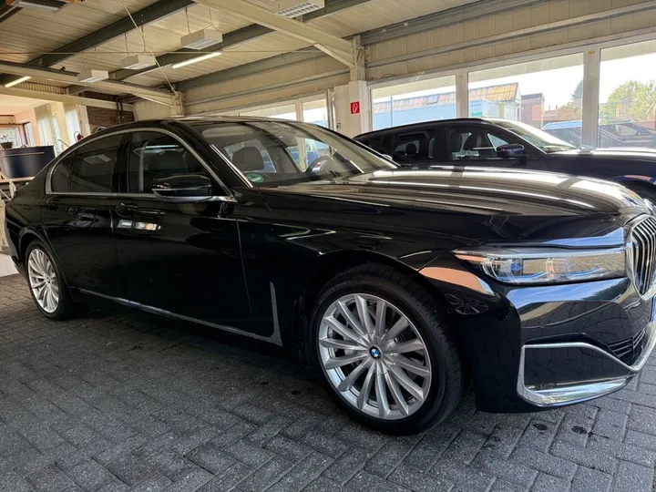 BMW 730