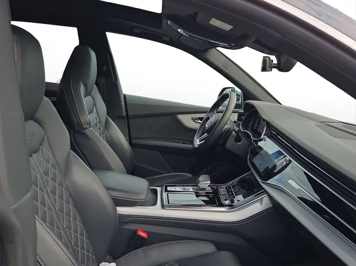 Audi SQ8