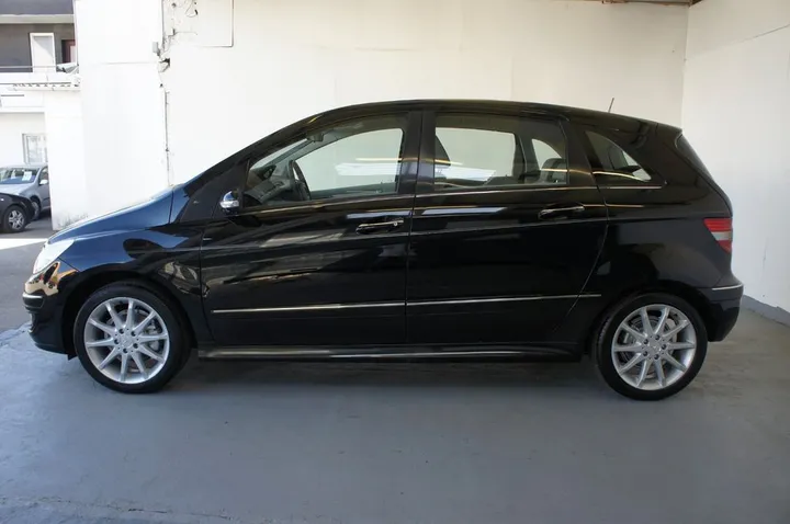 Mercedes-Benz B 170