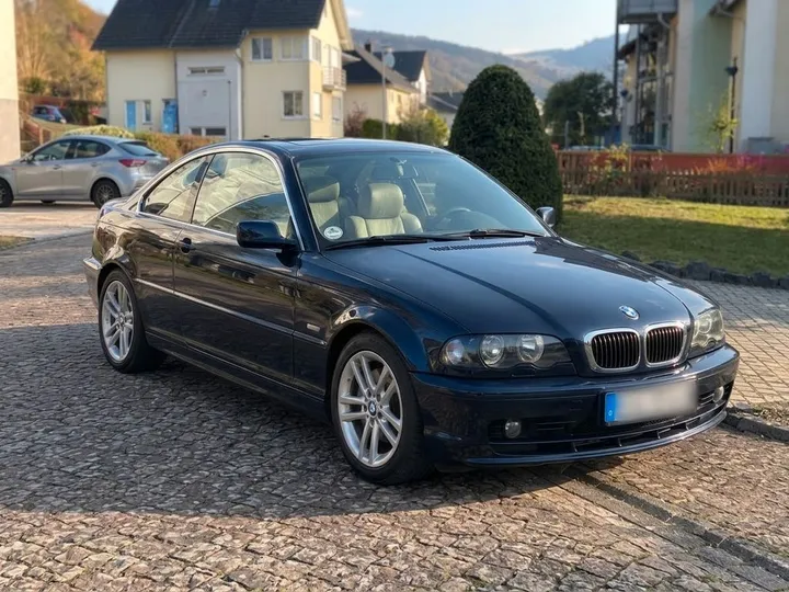 BMW 323