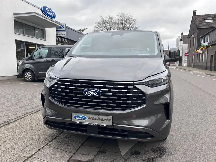 Ford Tourneo Custom