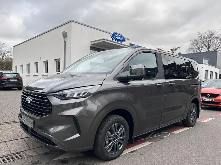 Ford Tourneo Custom