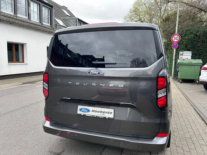Ford Tourneo Custom