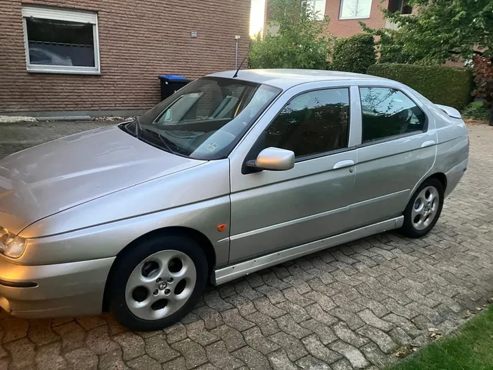 Alfa Romeo 146