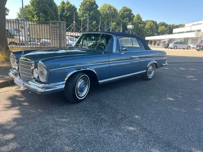 Mercedes-Benz 280
