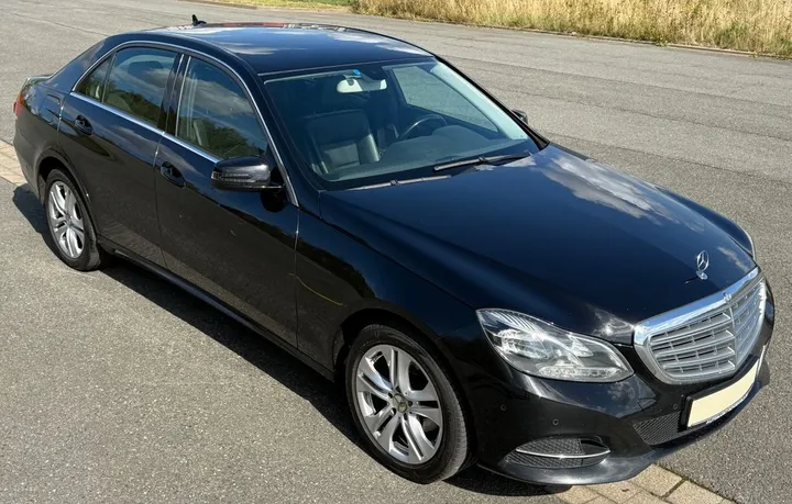 Mercedes-Benz E 220