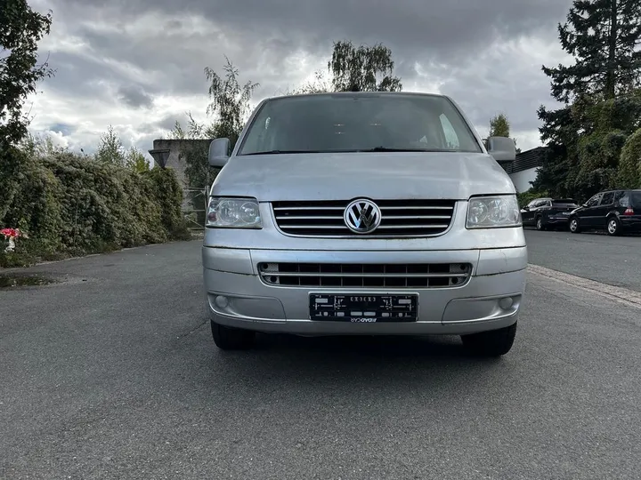 Volkswagen T5 Caravelle