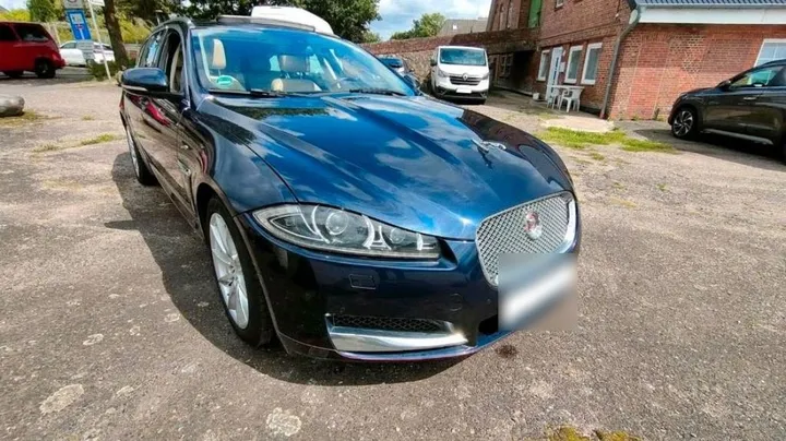 Jaguar XF