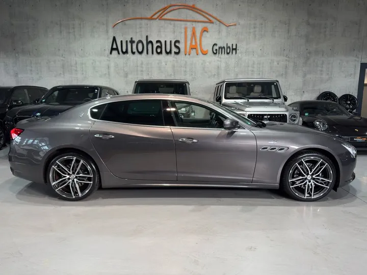 Maserati Quattroporte