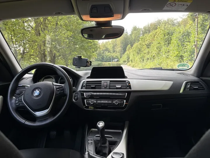 BMW 118