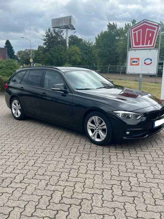 BMW 320